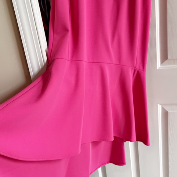 Gorgeous - Picture 2 of 7